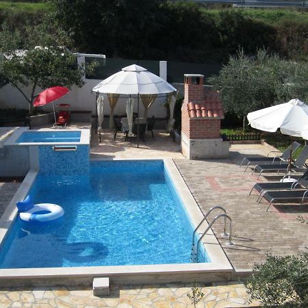 Apartamento Nives B. Supetar Exterior foto