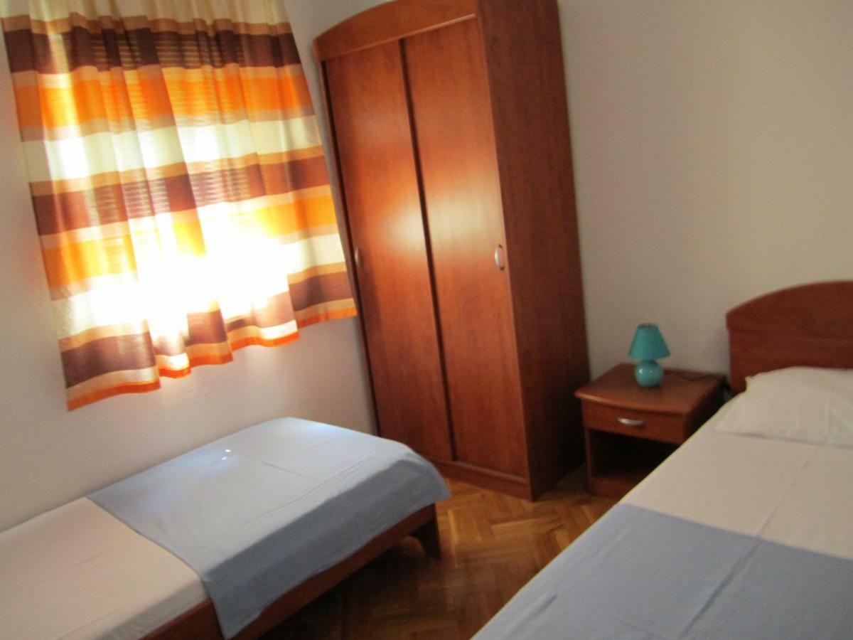 Apartamento Nives B. Supetar Exterior foto